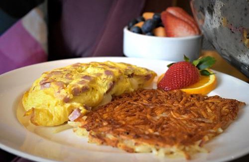 Downtown St. Louis Hotel | Hotel Saint Louis, Autograph Collection