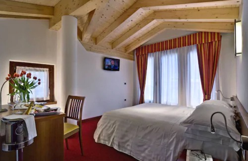 Grosio Hotel | Hotel Sassella