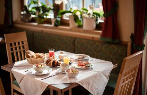 Santa Valburga Hotel | Hotel Seerast