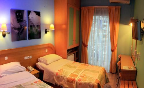 Loutraki-Agioi Theodoroi Hotel | Hotel Segas