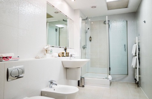 Nove Mesto Hotel | Hotel SET