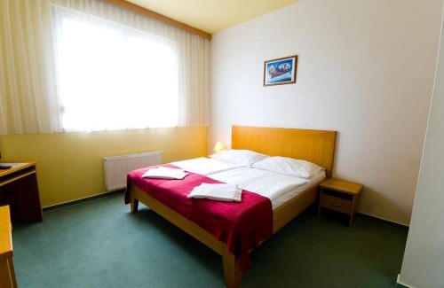Prague 5 Hotel | Hotel Smaragd