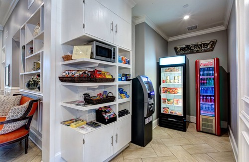 French Quarter Hotel | Hotel St. Pierre®, a French Quarter Inns® Hotel