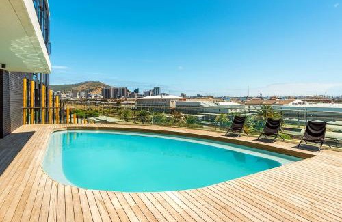 Cape Town City Centre Apartment | Hotel Style Living in Woodstock with Pool Gym