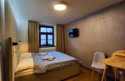 Cesky Krumlov Hotel | Hotel Svambersky dum