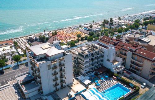 Alba Adriatica Hotel | Hotel Tassoni Maison