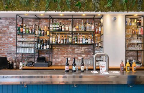 Clignancourt Hotel | Hotel The Playce by Happyculture