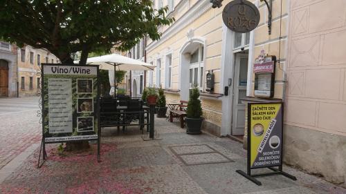 Slavonice Hotel | Hotel U Růže