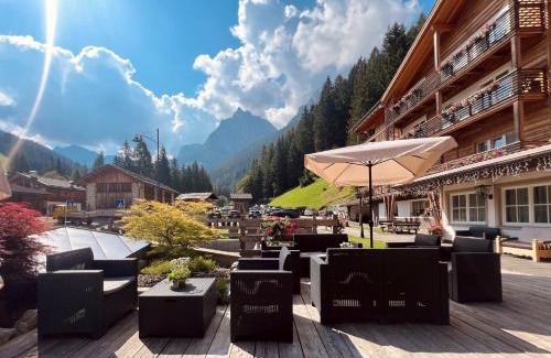 San Giovanni di Fassa Hotel | Hotel Valacia