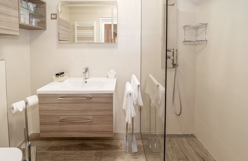 Zidarici Hotel | Hotel Vila Rova