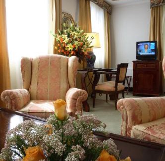 Casoni Hotel | Hotel Villa Montanarini