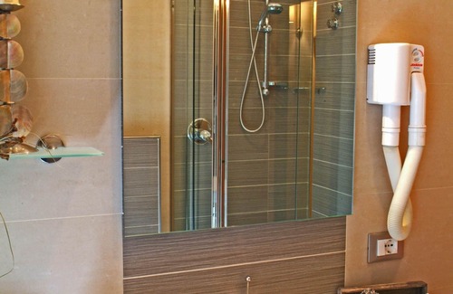 Torre Pedrera Hotel | Hotel Villa Paola