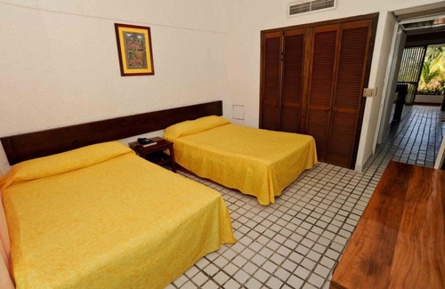 Ixtapa Hotel | Hotel Villas Paraiso/room 25