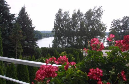 Olsztyn House | Hotelik Likusy - przy plaży nad jeziorem Ukiel z bezpłatnym prywatnym parkingiem i klimatyzacją