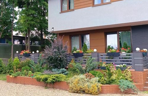 Baluty House | Hotelik rodzinny 365 pokoje z łazienkami