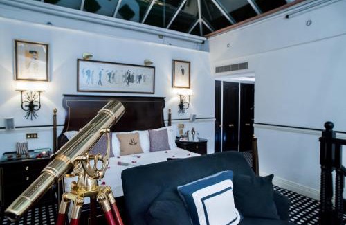 Westminster Hotel | Hotels In London With Fireplace/Heating, Pet Friendly, Bar
