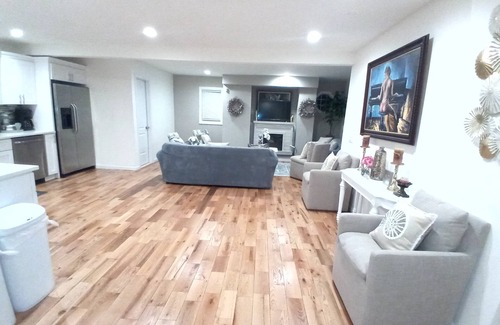 Mastic House | Hottub, ⛳️, htd pool,Basketball, n30% offnnnnnnnnnnnnnnnn