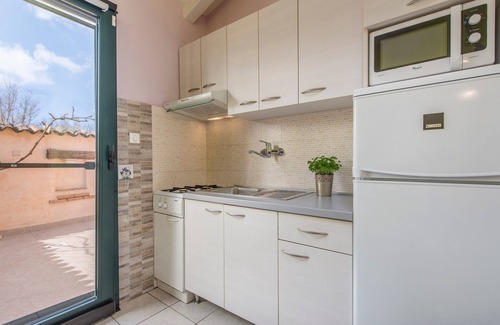 Kukci Apartment | Hous bungalow Lavendel with pool in Porec