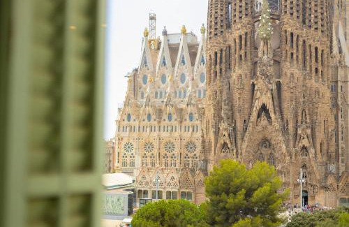 La Sagrada Familia Apartment | Housalia Sagrada Familia Views