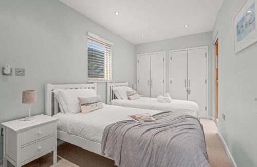 Talland House | House 1