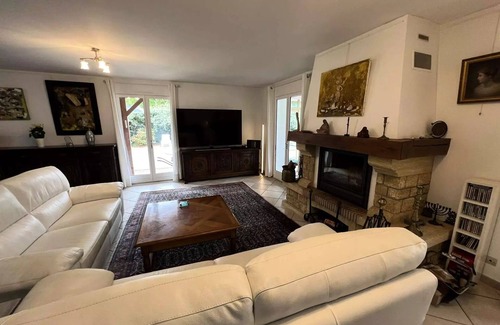Grayan-Et-L'Hopital Villa | House 104-grayan And L Hospital - 104 - Nice villa with swimming pool in a quiet area
