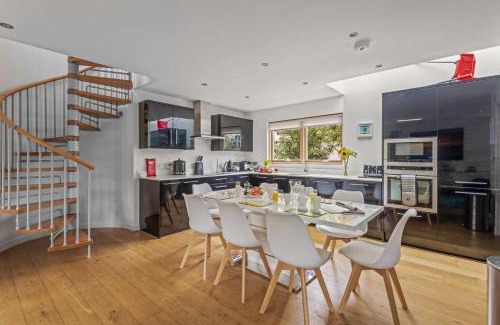 Talland House | House 12