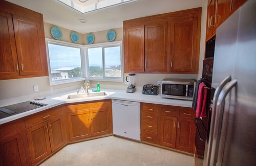 Watsonville House | House 33 with Hot Tub