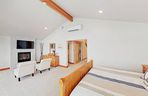 Camano Island House | House ∙ 4 bedrooms ∙ 14 guests