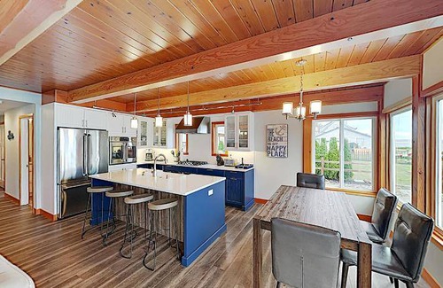Camano Island House | House ∙ 4 bedrooms ∙ 14 guests