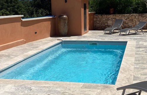 Roussillon House | House - 6 people - 2 suites - 1 bedroom. 600 m from the heated pool village