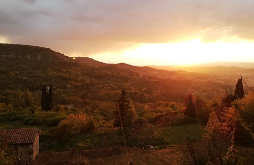 Saignon House | HOUSE and its independent bedroom, beautiful terrace and breathtaking view.