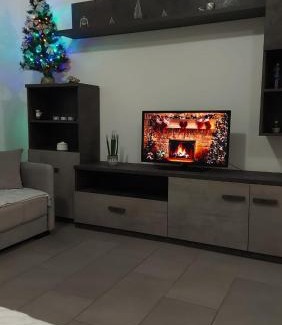 Latina House | House Arrow