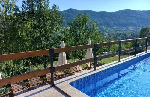 Kuterevo Ski Chalet | House Breza