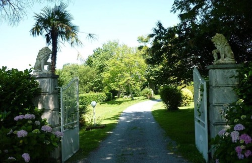 Haut-de-Bosdarros House | House, character cottage, 16p, countryside, swimming pool. atlantic pyrenees 64