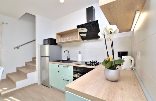 Lasici House | House Danci (91441-K1) - Lasici