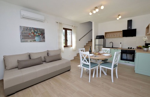 Lasici House | House Danci (91441-K1) - Lasici