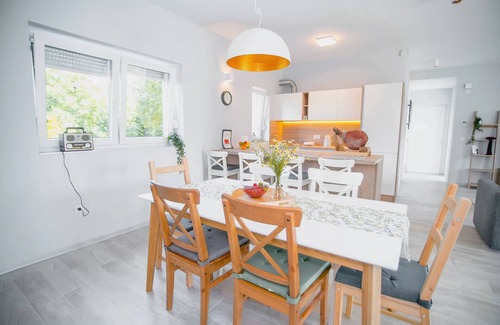 Lovinac House | House Evermore 4 (100591-K1) - Lovinac