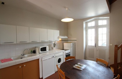 Periers Cottage | House for 5, Périers, Pets allowed, Internet