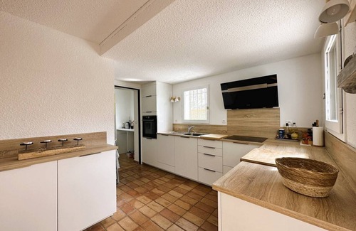 La Londe-les-Maures House | House for 7 people in the Valcros estate with a shared pool