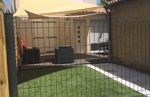 Entraigues-sur-la-Sorgue House | House between Avignon and Carpentras Near Parc Spirou