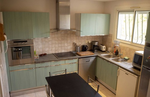 Saint-Etienne-les-Orgues House | House for 10 people, garden with trees, private swimming pool.