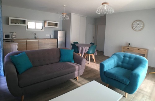 Varetz House | House