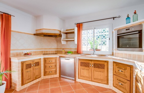 es Bacares Ski Chalet | House in Alcudia Can Jaume with swimming pool