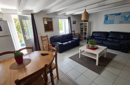Bangor House | House in Belle Ile with Bikes