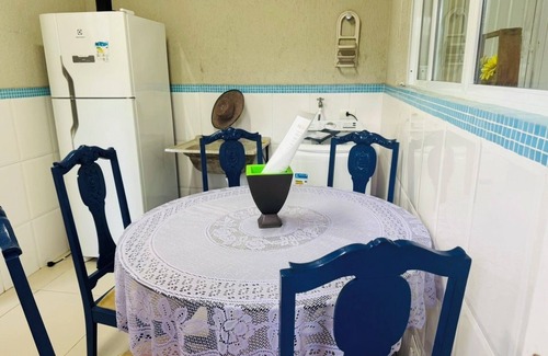 Jardim Virginia House | House in Guarujácwith 3 bedrooms accommodates 10 people very close to the best beach!