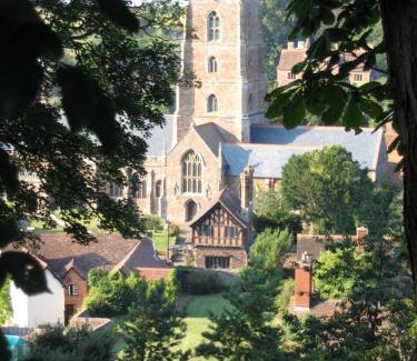 Dunster Apartment | House in historic village - Sleeps 6