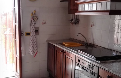 Costarainera House | House in medieval village with garden-terrace overlooking the sea, 2 bedrooms, Wifi