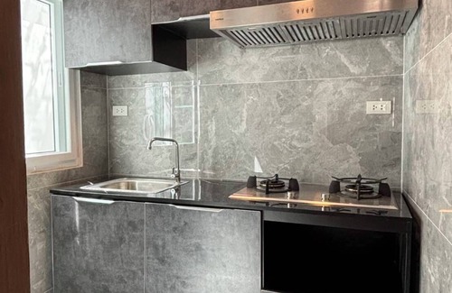 Khlong Tan Nuea Apartment | House in hearth of the Thonglor, Bangkok, 8 min to BTS with Wifi and Cozy house
