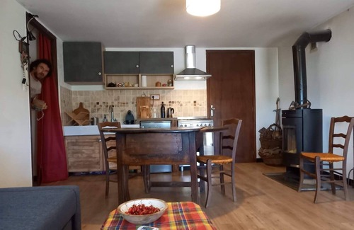 Puy-Saint-Eusebe House | House in the mountains