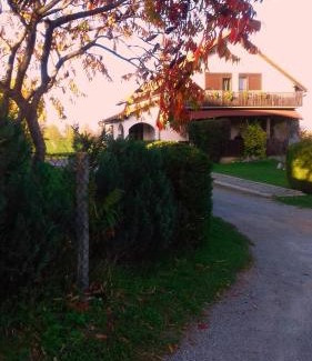 Catrnja Apartment | House Mihaela&nina